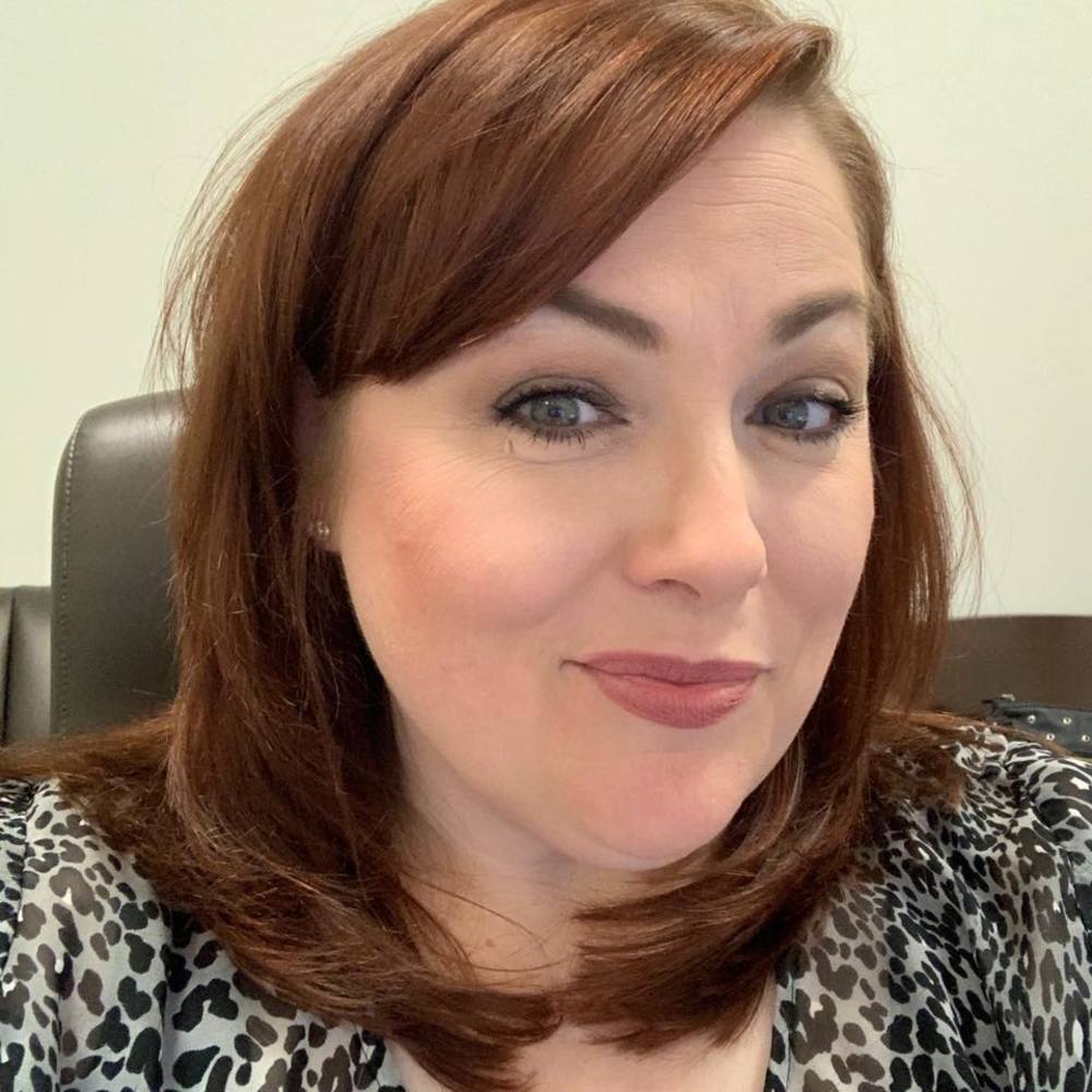 Meet your Posher, Leslie